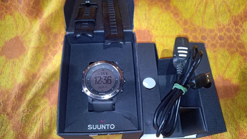 Smartwatch SUUNTO TRAVERSE grafitowy