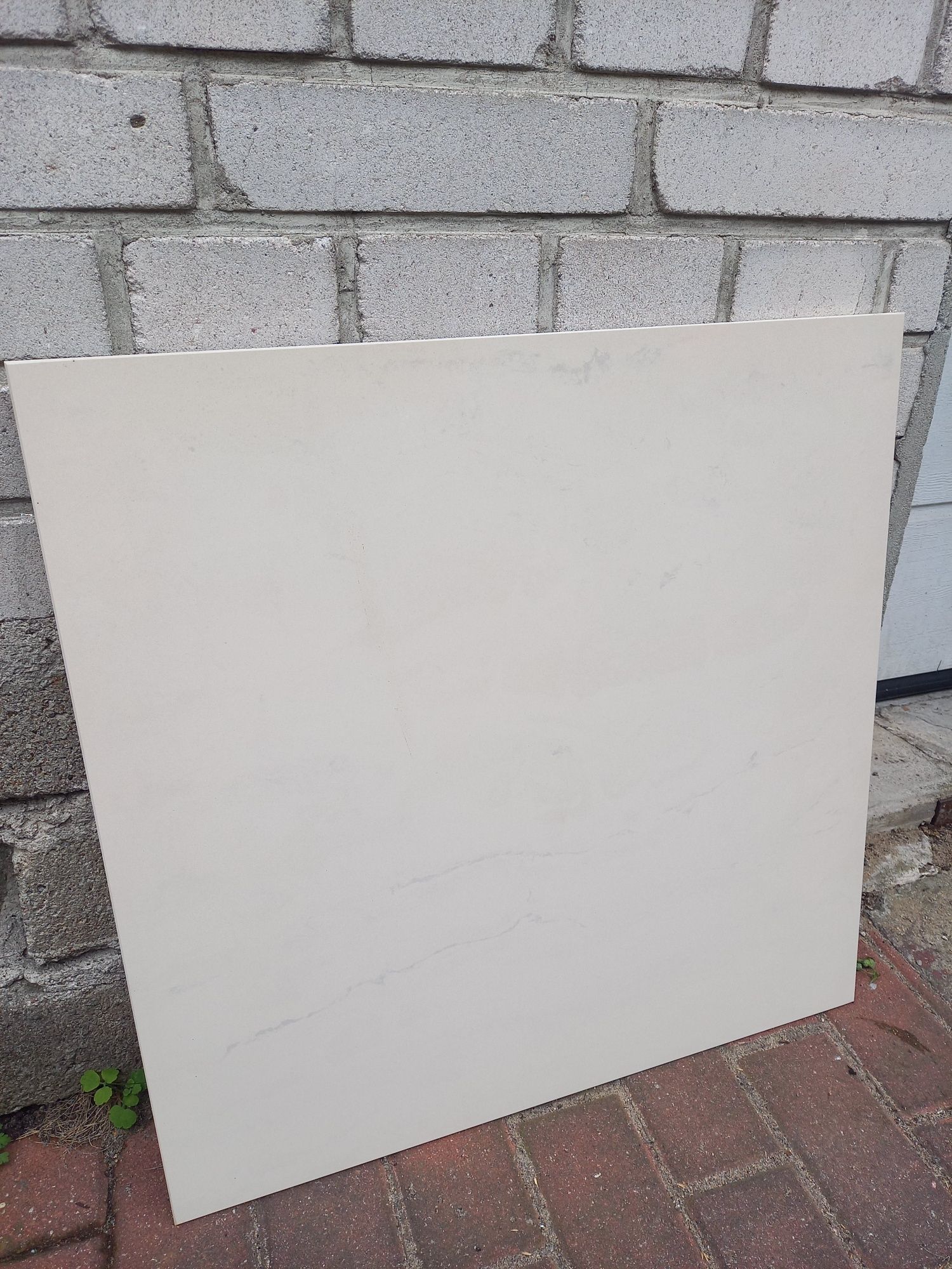 Gres porcellanato 60×60cm.Nowa Gala
