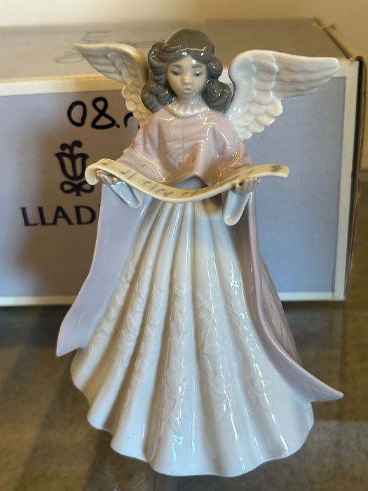 Lladró - Tree topper - Angel Navidad (5831)