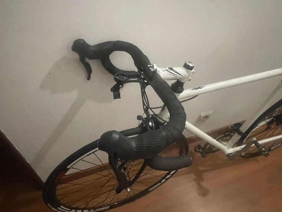 Vendo Bicicleta de Estrada