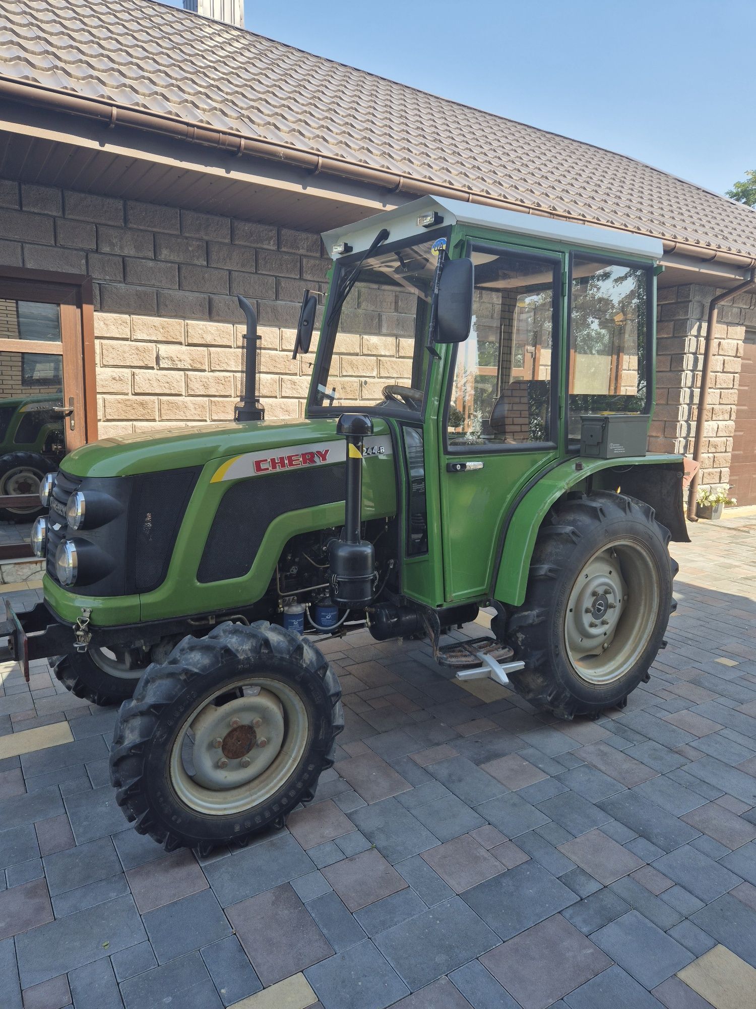 Мінітрактор Chery-RF244-B