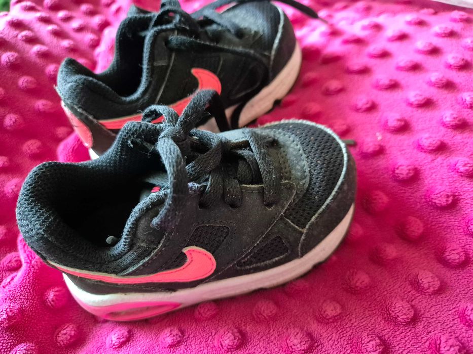 SprEdam orginalne buty nike