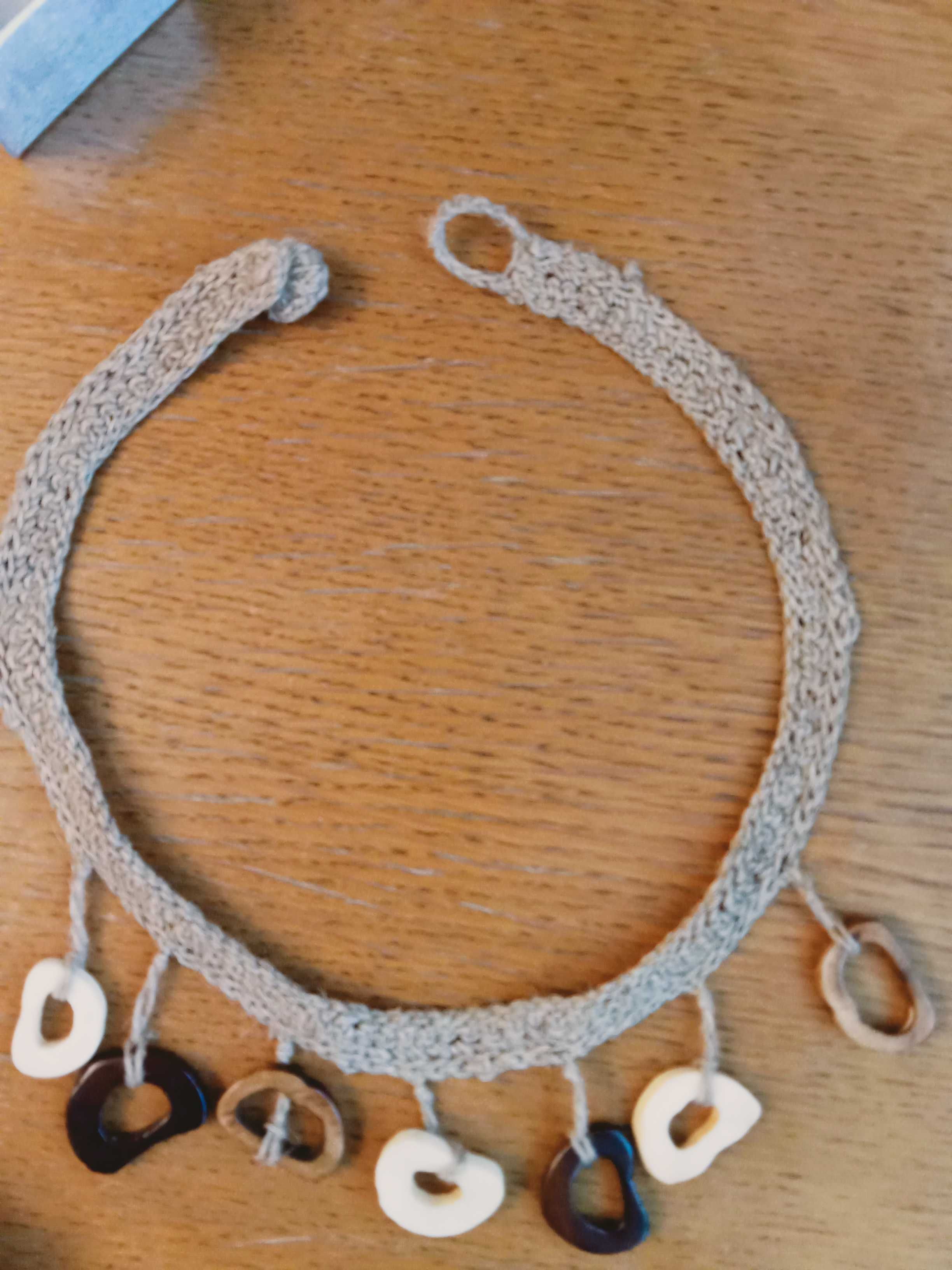 Naszyjnik (kolia) ze sznurka lnianego z wisiorkami