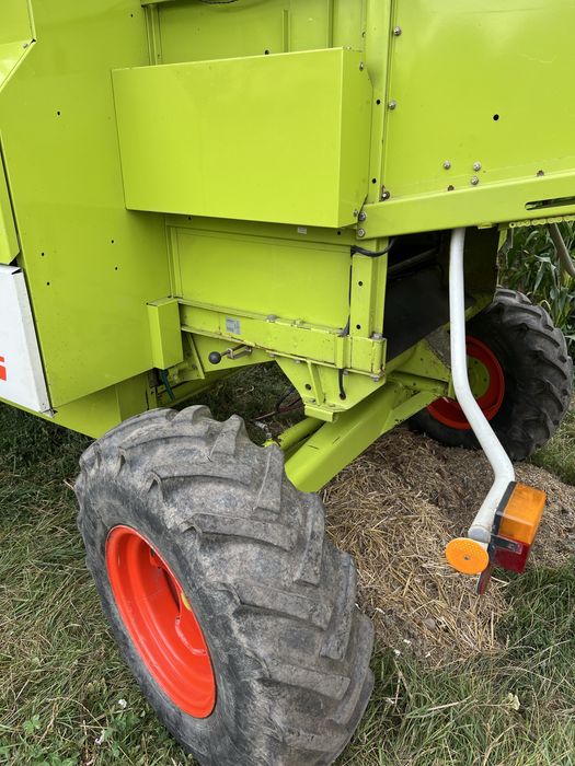 Свіжопривезений комбайн Claas dominator 48s гідравлічна вигрузна