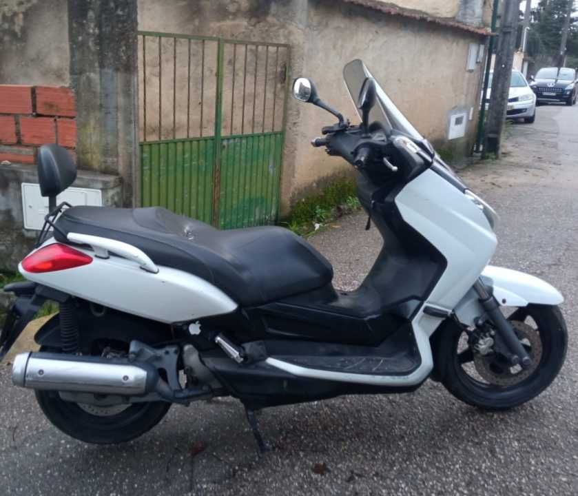 Scooter Yamaha XMax 125