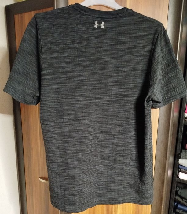 Koszulka męska Under Armour bezszwowa rozmiar L stan idealny