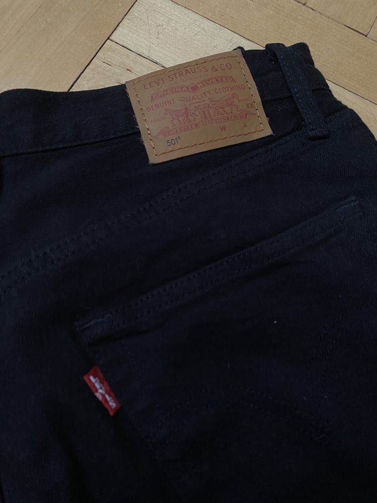 Джинси Levis 501