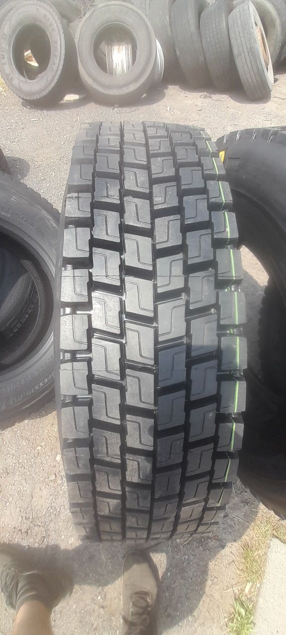 opony 295/80R22,5   Geyer&Hosaja