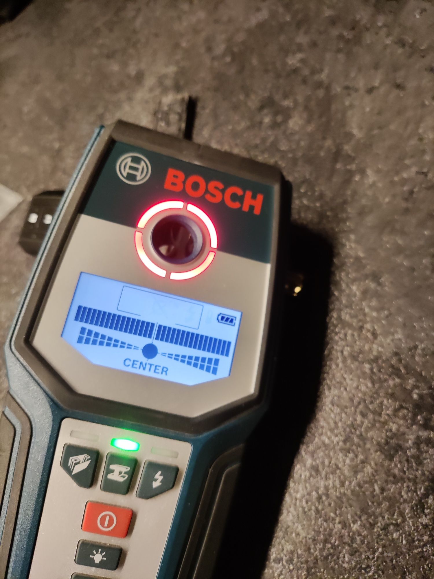 Wykrywacz detektor Bosch GMS 120