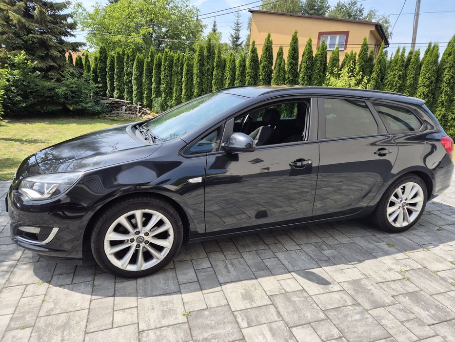 Opel Astra J. 1.7 tdci. Sports Tourer