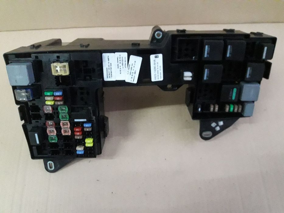 Puszka bezpieczników Jaguar XF 3.0 AX23-14290-AHA