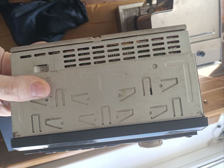 Автомагнітола shuttle 380 под USB і флешку