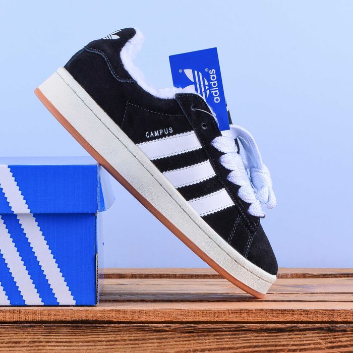 (2130) Зимові з хутром Adidas Campus Кросівки чорні (37-41)