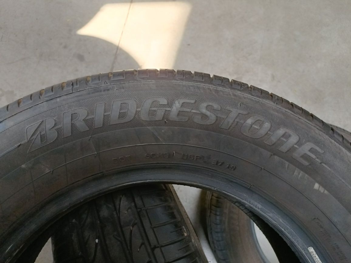 Opony Bridgestone 215/65R16