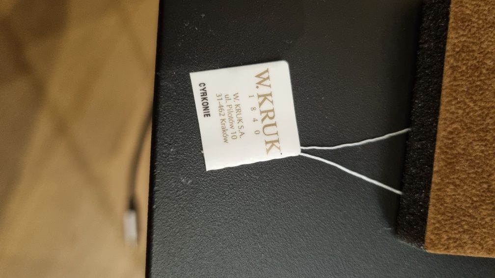 Nowe srebrne kolczyki z cyrkoniami sztyfty W.Kruk z metką na prezent