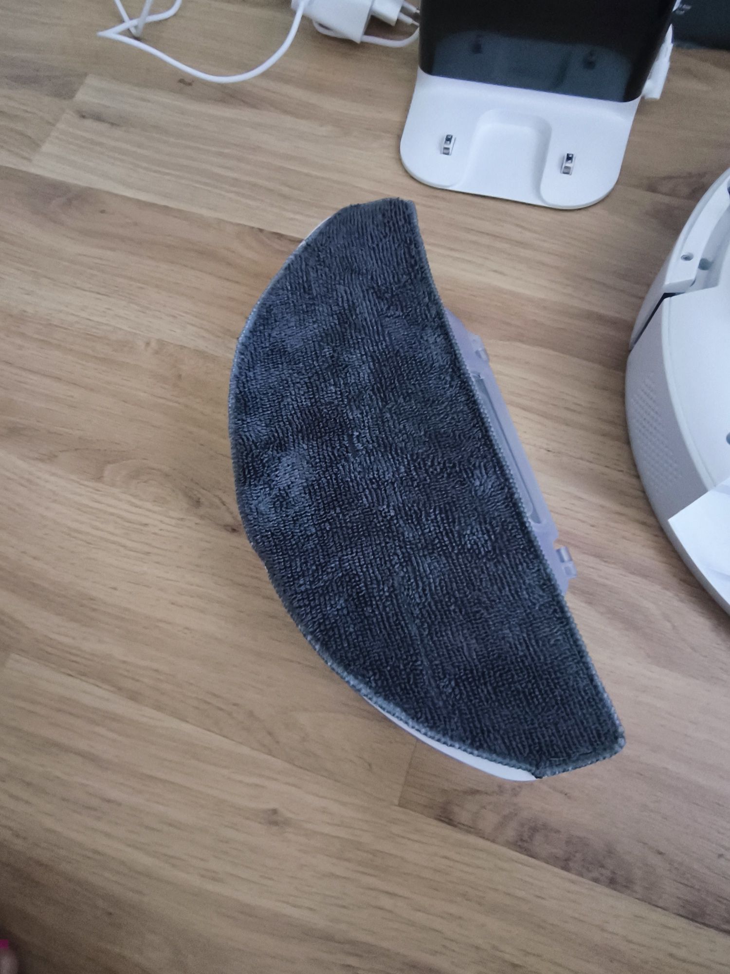 Xiaomi Robot Vacuum E10 /Odkurzacz automatyczny mop