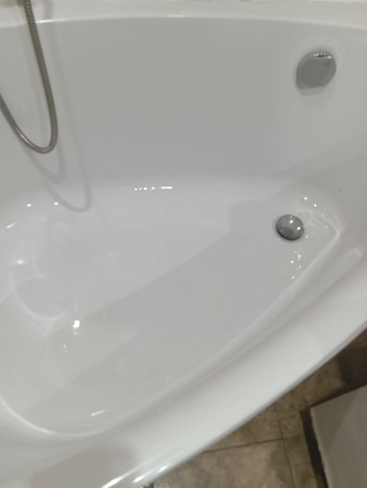 Wanna narożna z obudową 140 /80