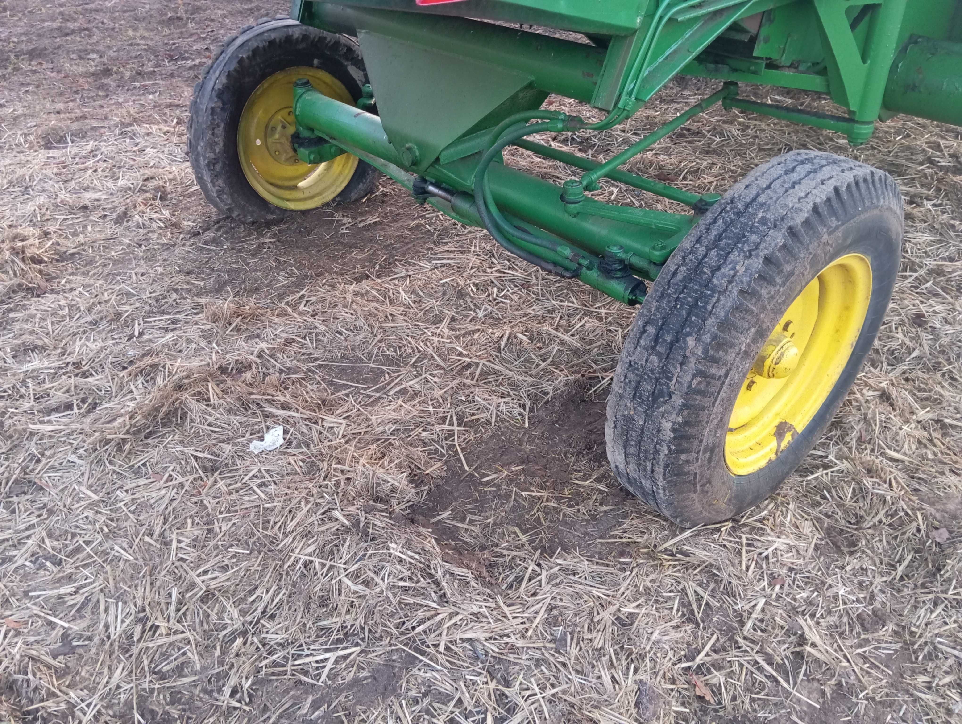 John Deere 530 cały na części skrzynia