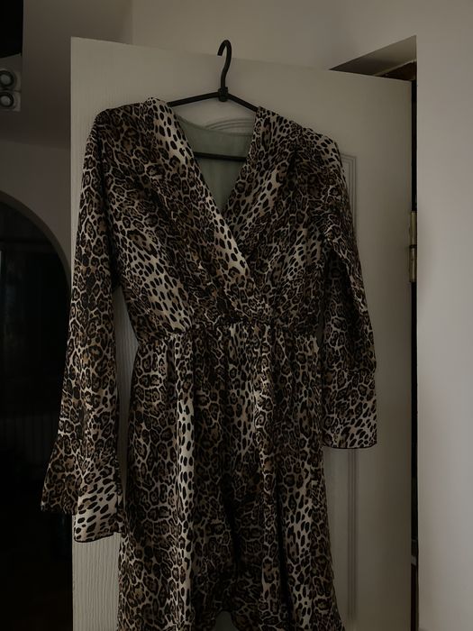 Гарна сукня на осінь