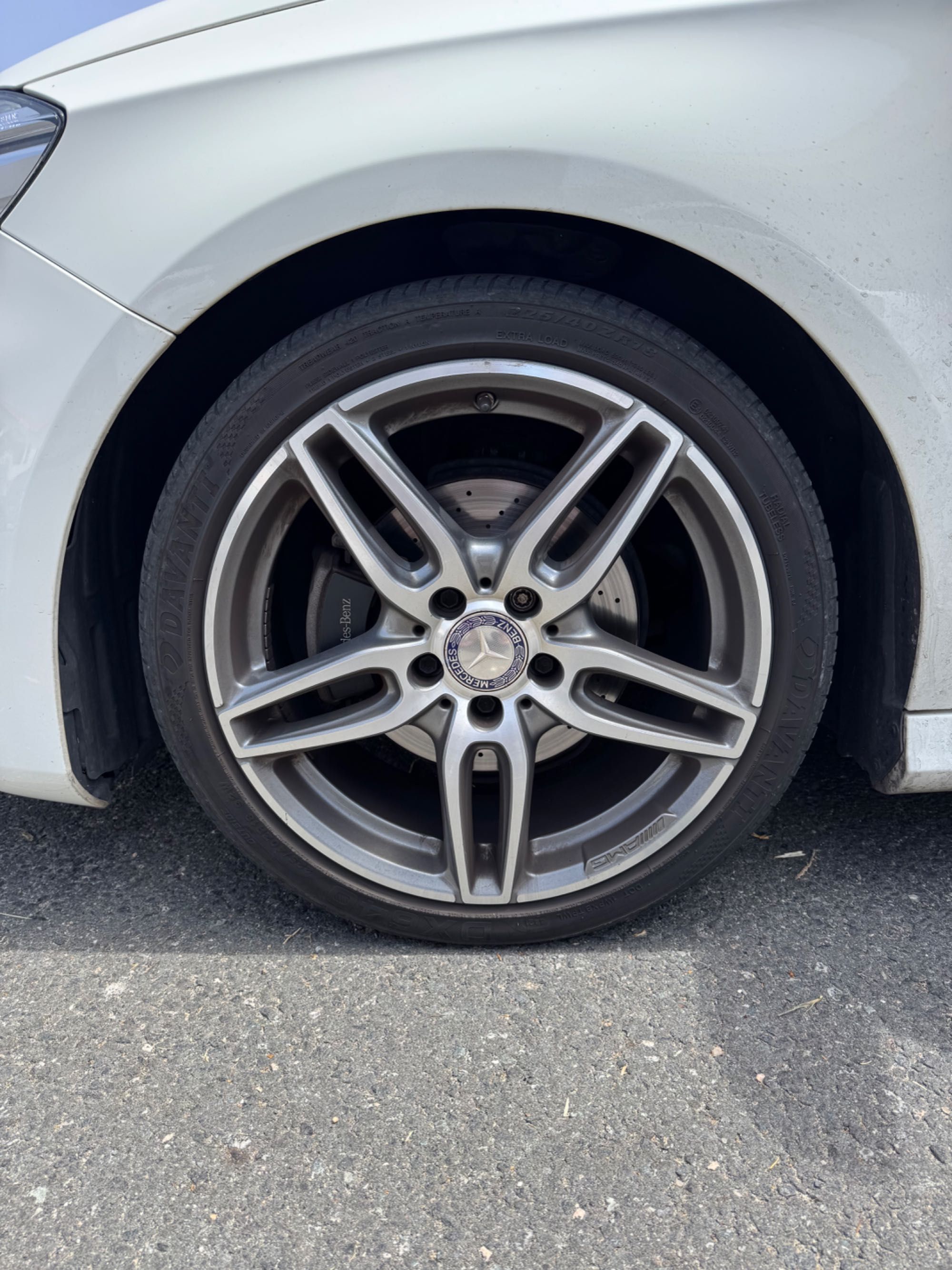 Mercedes-Benz A180d AMG line