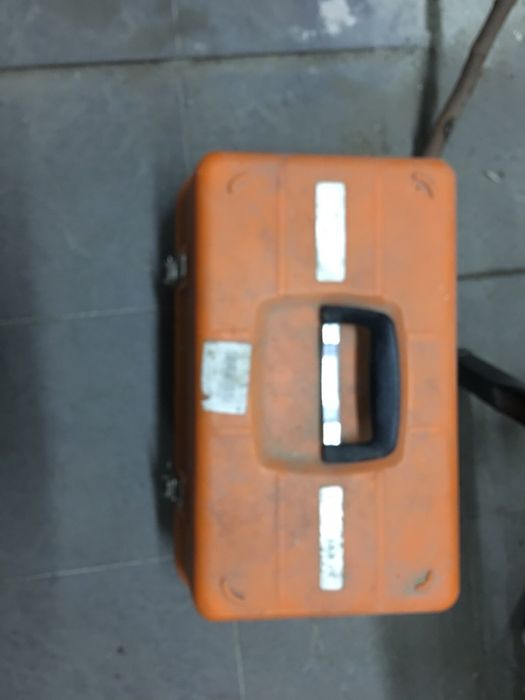 Тахеометр  б/у продам срочно!в хорошем состоянии