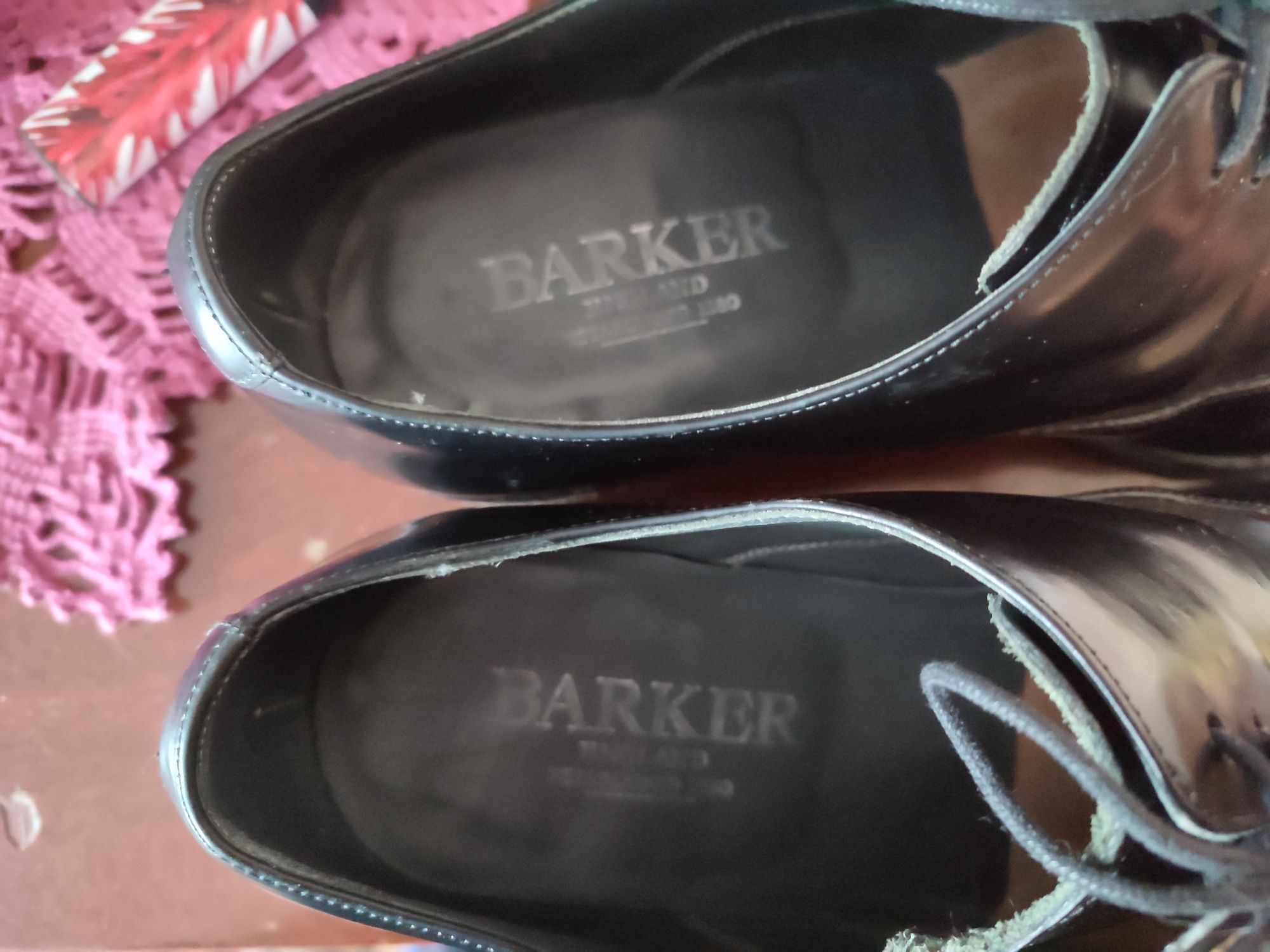 Продам туфлі чоловічі Barker/Англія/ 43-44 р.шкіра.