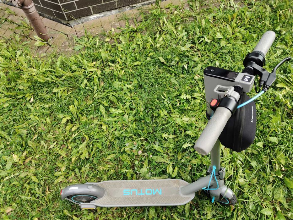 Hulajnoga MOTUS SCOOT 10  2022