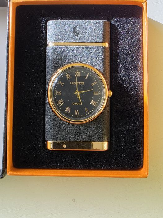 Zapalniczka żarowa z zegarkiem podświetlana stan idealny