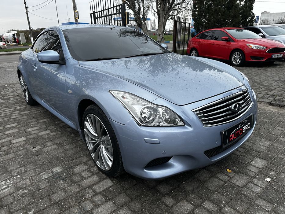 Инфинити G37 кабриолет в идеальном состояниии