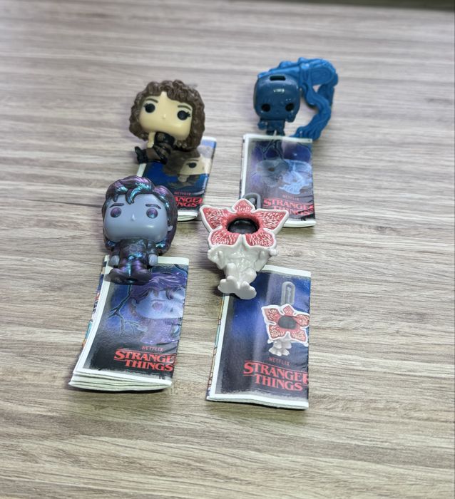 Обмін Ненсі, Векна, Стів, Демо KinderJoy Stranger Things Дивні Дива