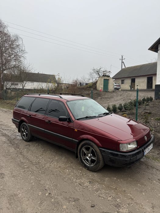 В продажі пасат б 3 в хорошому стані