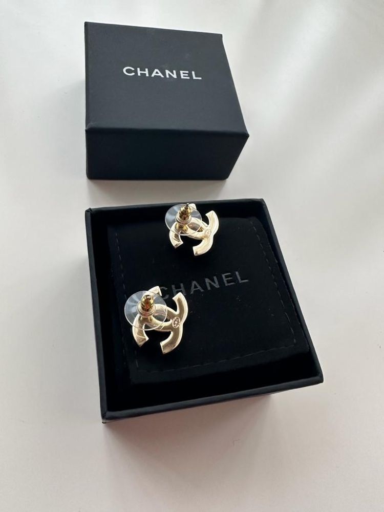 Сережки Chanel