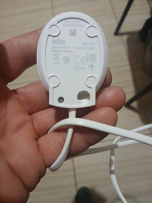Дешево продам зубну щітку Braun  Oral-B Pro
