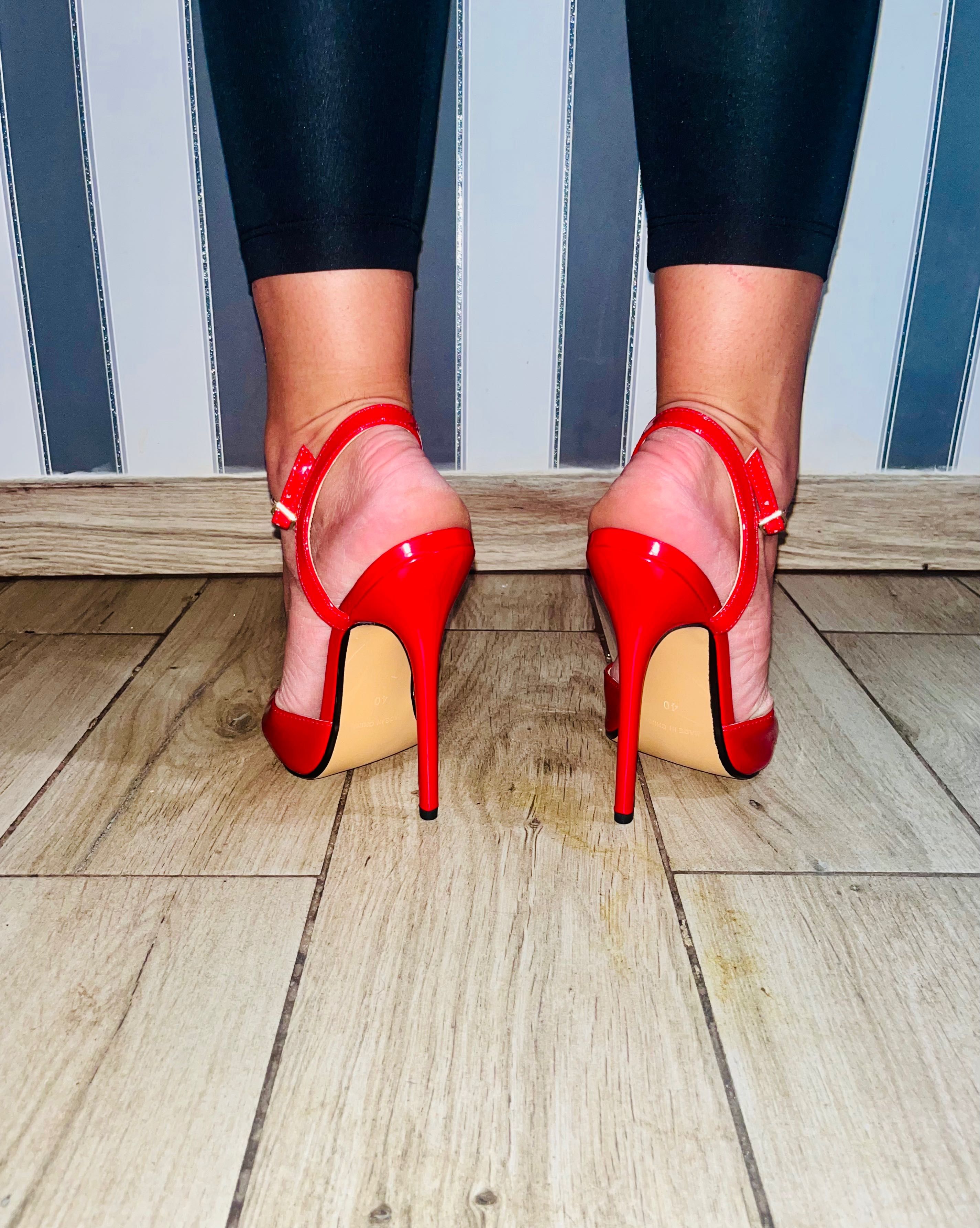 115/ OD RĘKI 46 Czerwone męskie sandały Trans Crossdress 13 cm 36-48EU