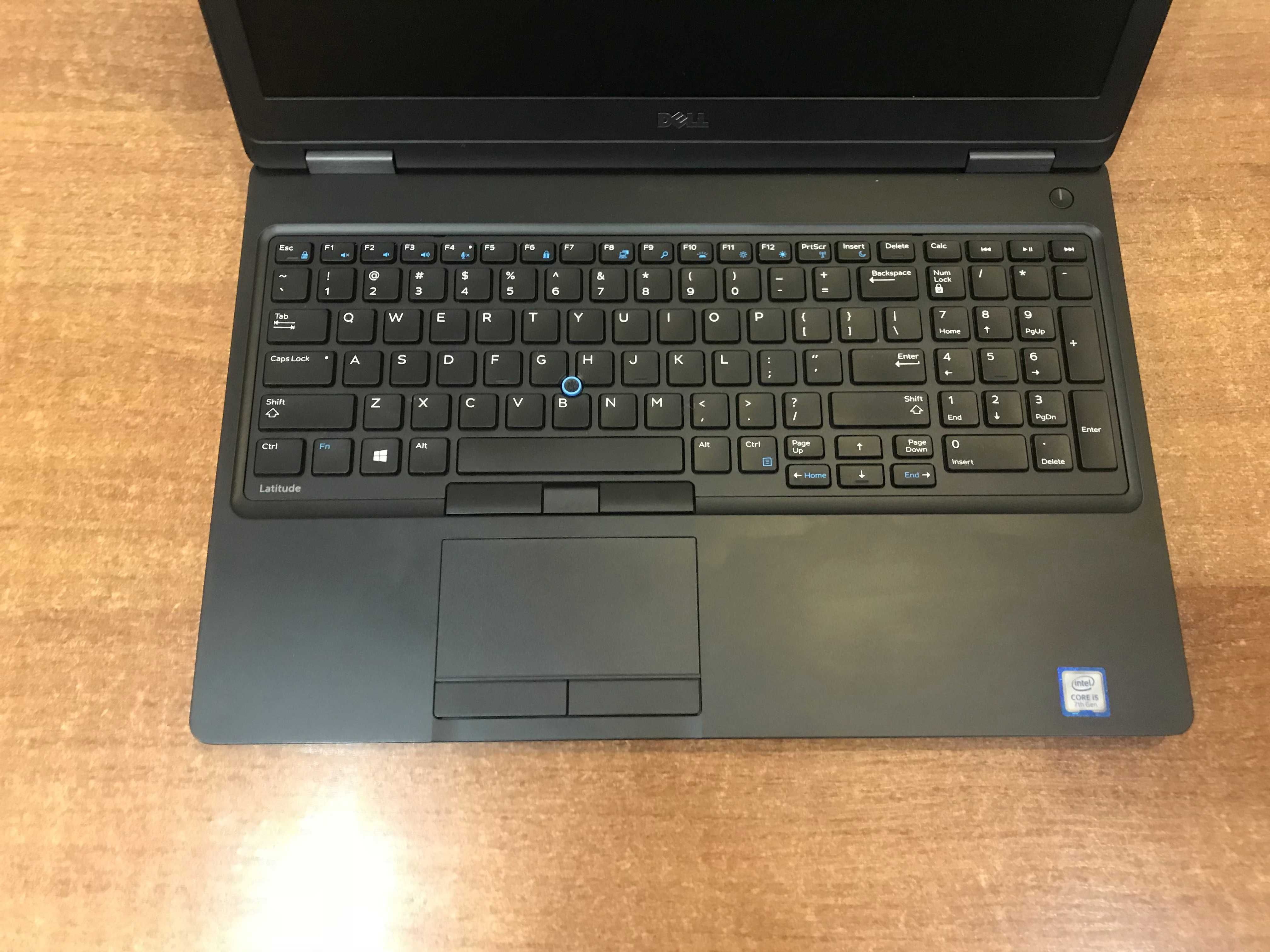 Ультрабук 15" FHD Dell Latitude 5580 (i7-7820HQ/16Gb/SSD256Gb/940MX)