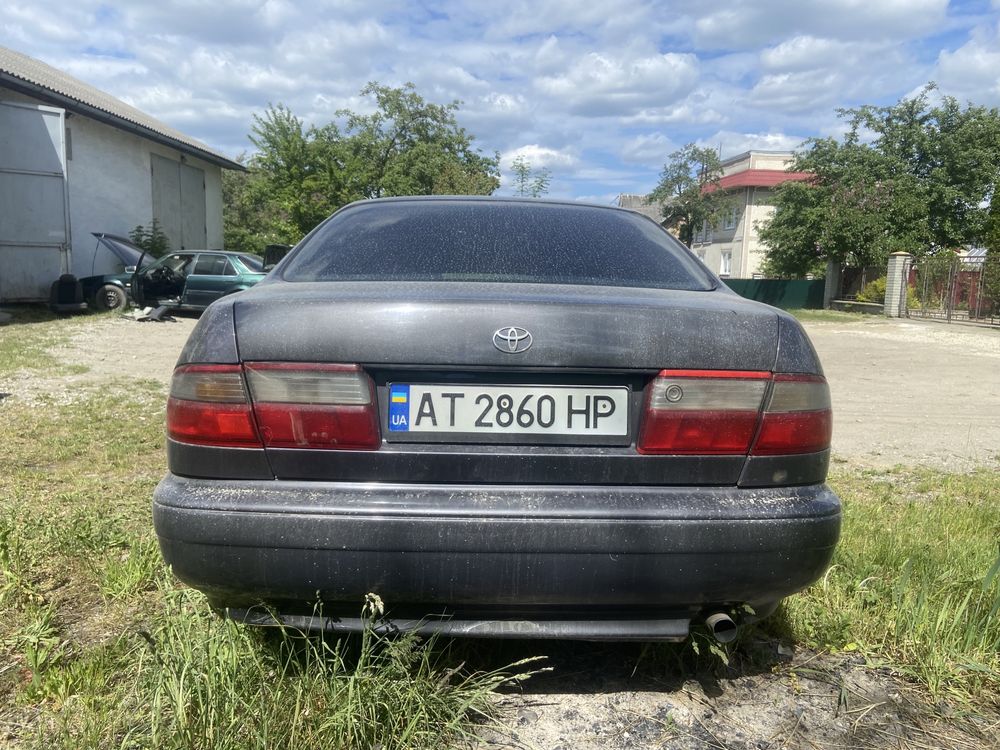 Toyota Carina 1996 1.6