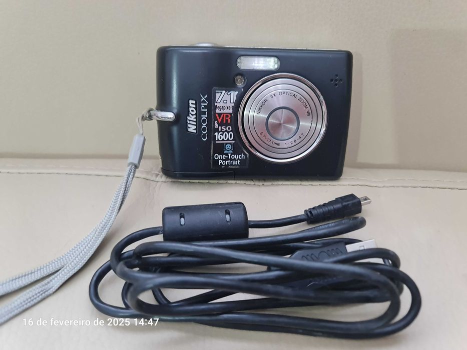 máquina fotográfica e de filmar - NIKON - Nº 7