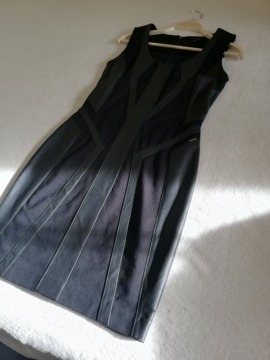 Czarna sukienka Monnarii r. 36 wstawki z ekoskóry