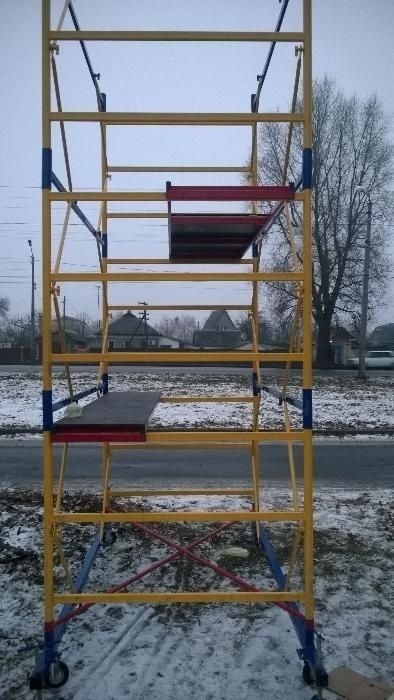 Вишки -Тура (Оренда) (2,0 м × 1.2 м) 13 метрів до настилу. Є 2 вишки