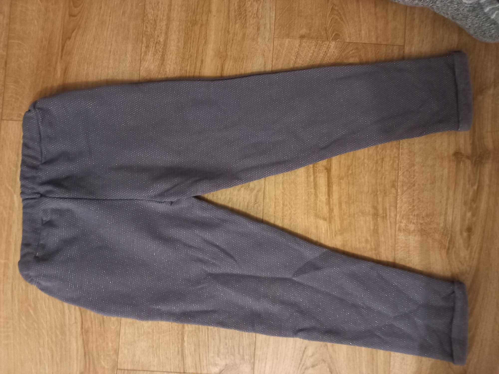 Nowe spodnie dla chłopca Pepco, rozmiar 122, z metką