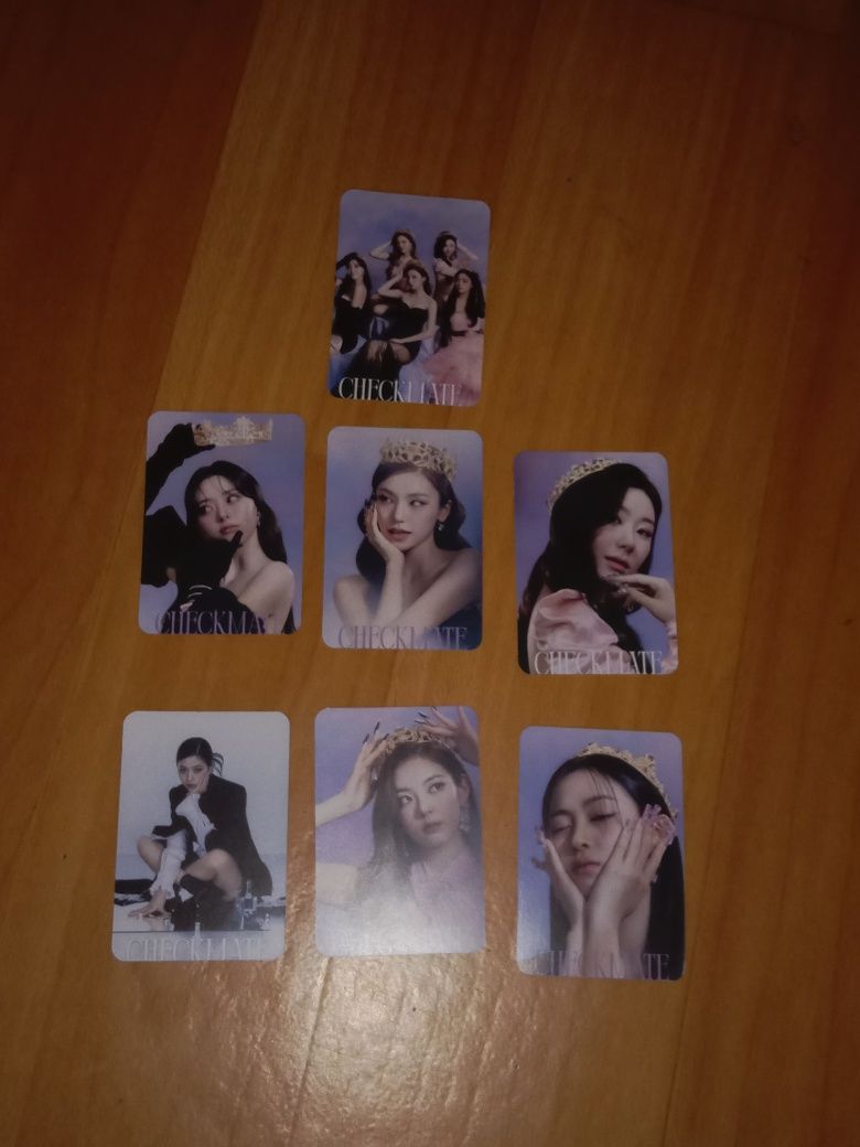 Карты itzy lomo card