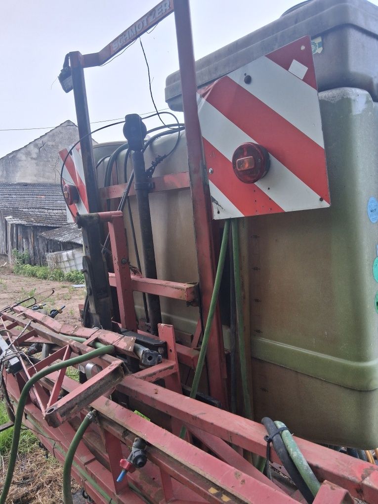 Opryskiwacz 1000l
