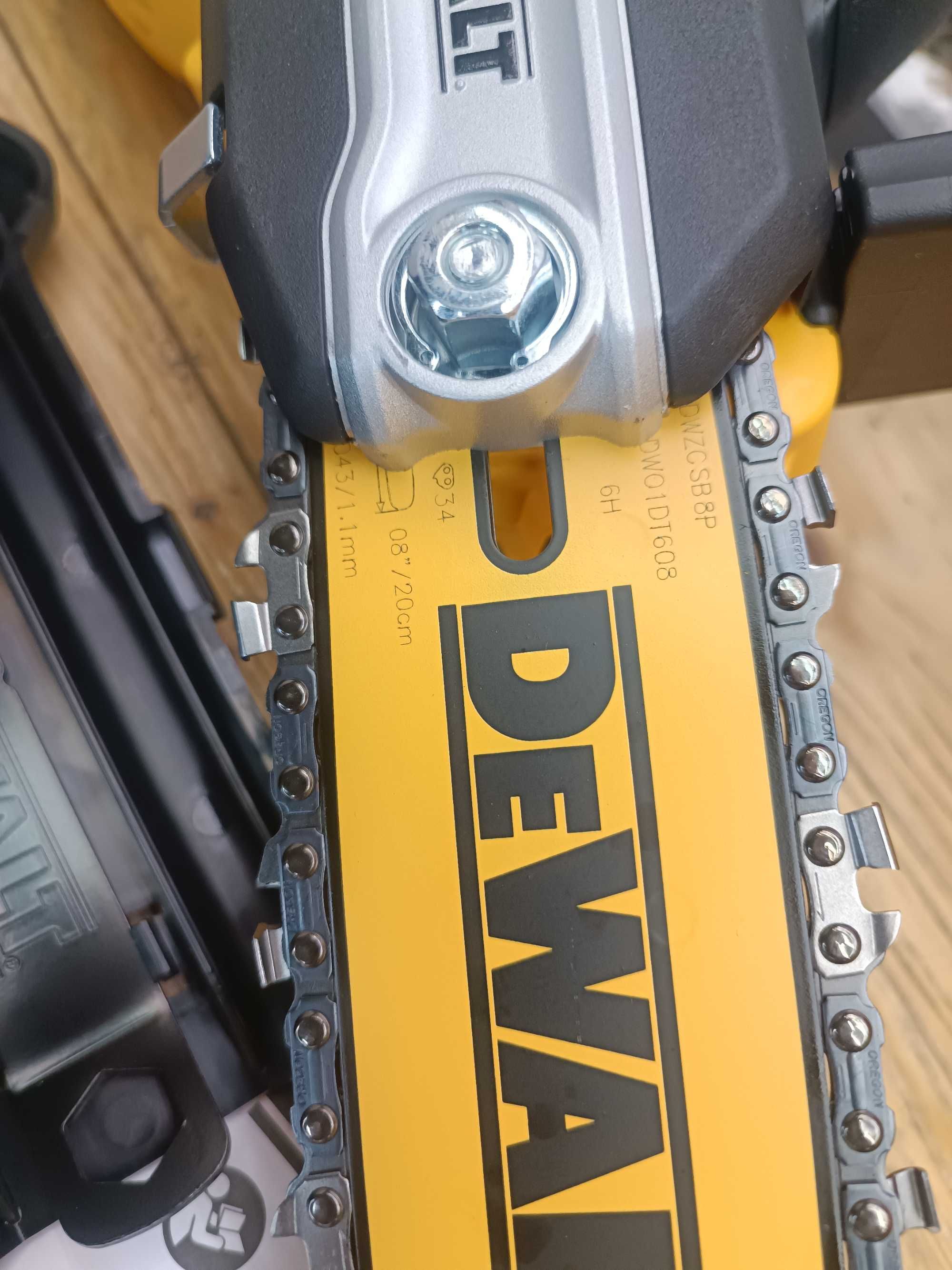 Акумуляторна ланцюгова пила DeWalt DCCS623 20V США Оригінал