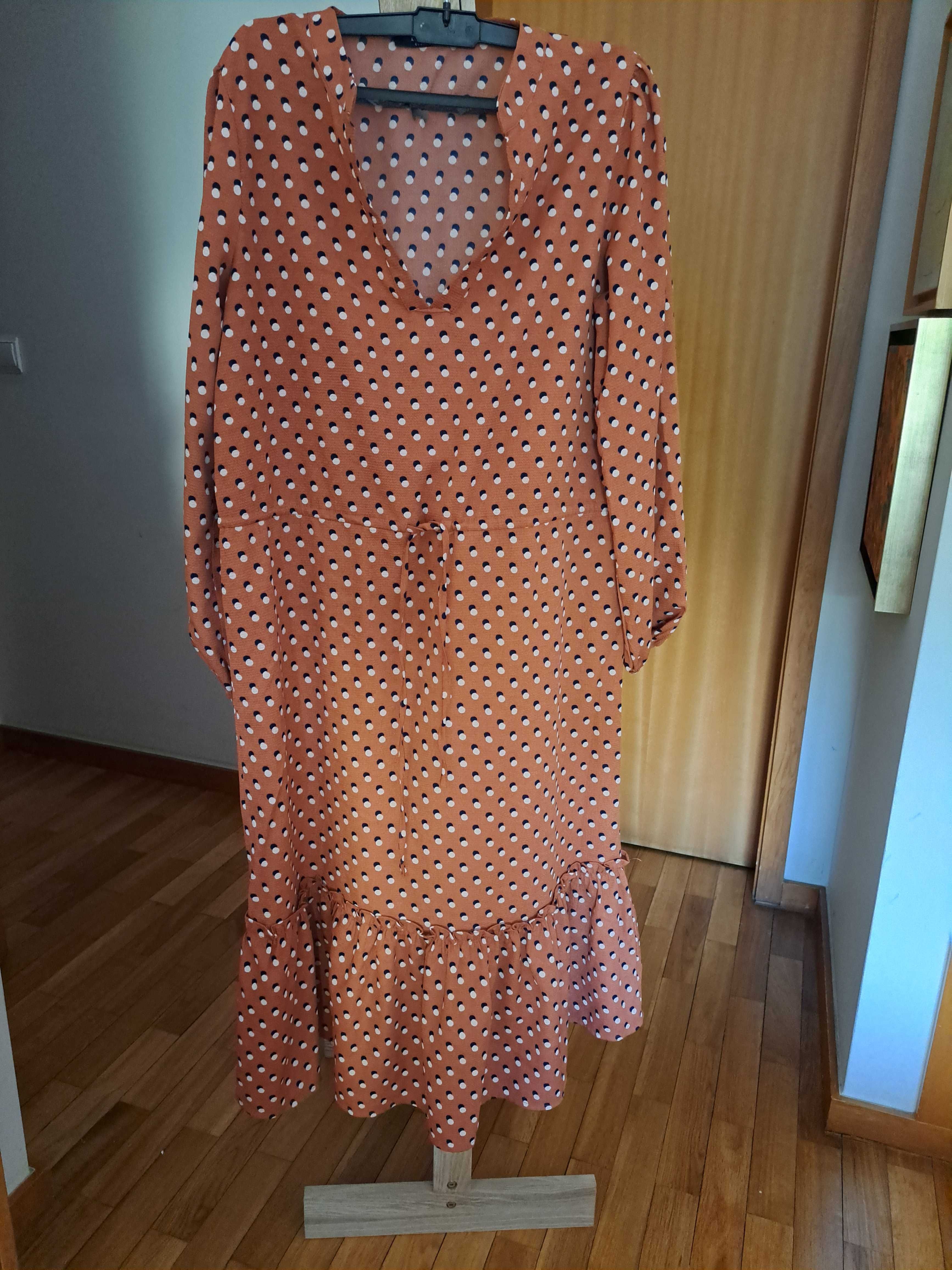 Vestido midi Lanidor tamanho M