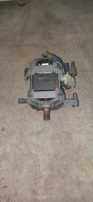 Мотор от стиральной машинки(Все вопросы по телефону)