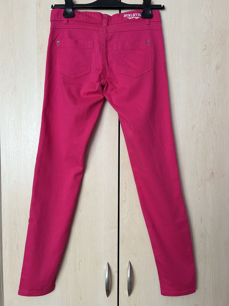 Różowe spodnie Sublevel