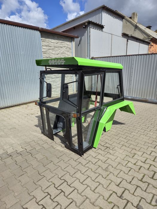 Kabina c360 c330 Maska c360 Kabina ciągnikowa C360 Nowość