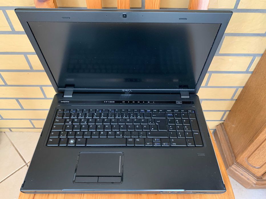 Laptop 17,3 " DELL Vostro 3700 model P06E