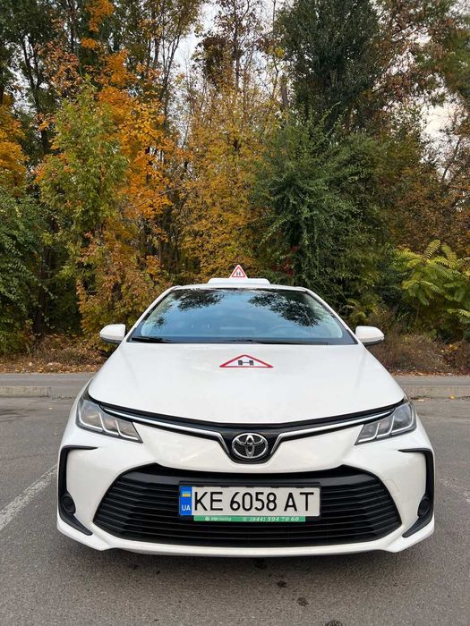 інструктор з водіння приватно