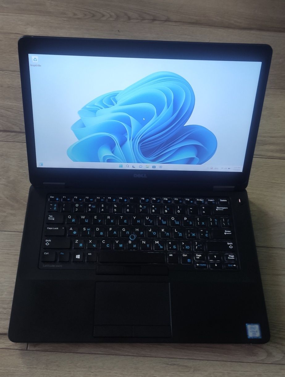 Dell 5470 i5-6300U 8Gb DDR 4 SSD 240GB
